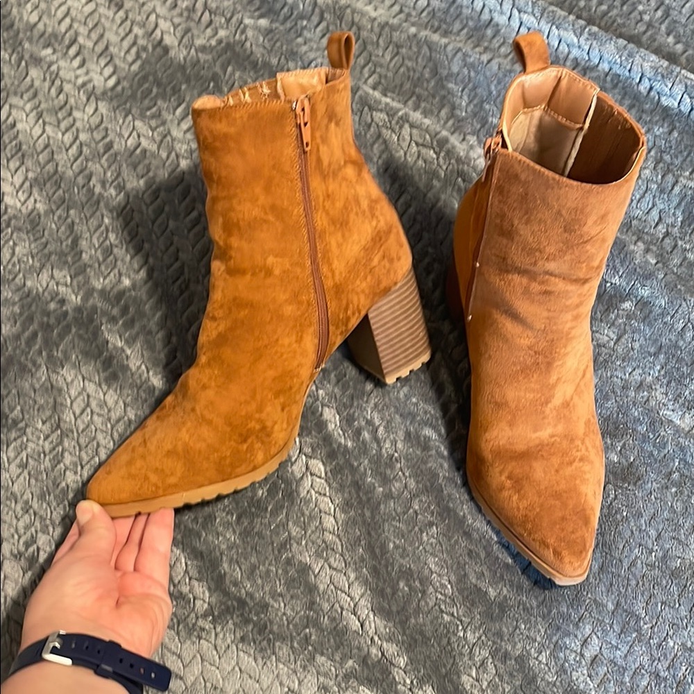 Women's Tan Suede Ankle Boots